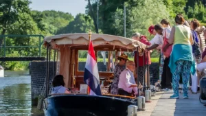 De Rederderij de Kampioen - Allemaal instappen