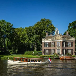 Instagram post from rederijdekampioen. This post is in position 3.