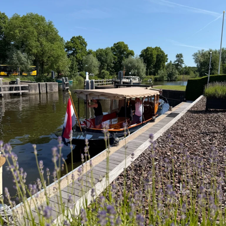 Instagram post from rederijdekampioen. This post is in position 0.