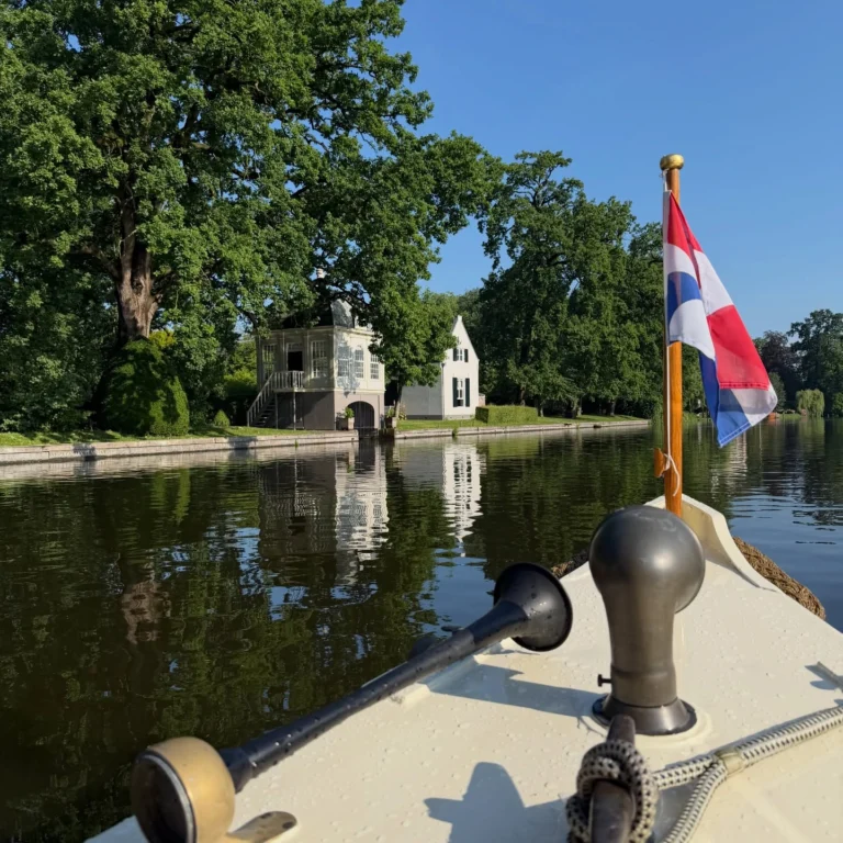 Instagram post from rederijdekampioen. This post is in position 0.
